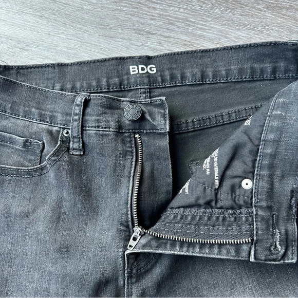 BDG Colorblock Patchwork High Rise Twig  Ankle Jeans - Picture 8 of 13